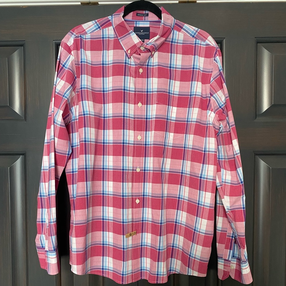 American Eagle Button Down shirt